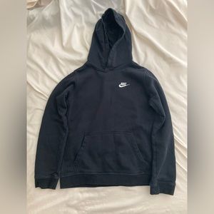 Black nike sportswear club big boy’s pullover hoodie